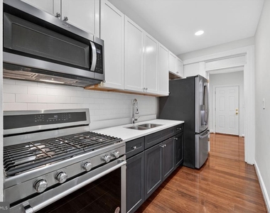 1618 18th Street Se - Photo Thumbnail 16