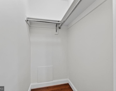 1618 18th Street Se - Photo Thumbnail 15
