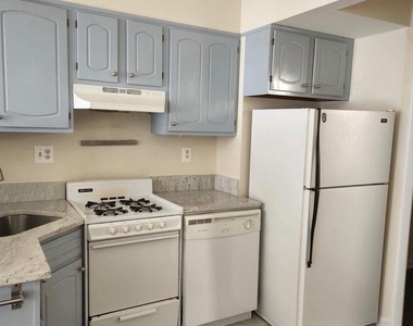 2121 N Street Nw - Photo Thumbnail 7