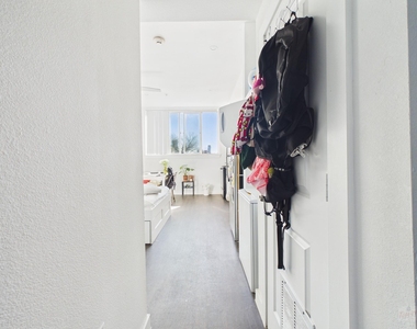1010 W 26th St - Photo Thumbnail 1