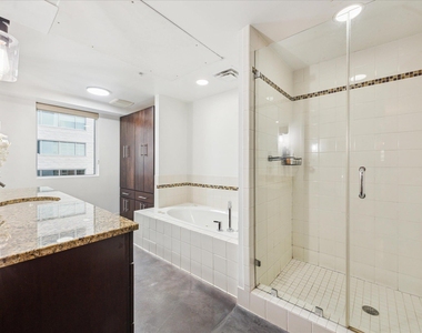 800 Brazos St - Photo Thumbnail 8