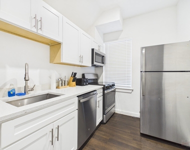 1010 W 26th St - Photo Thumbnail 3