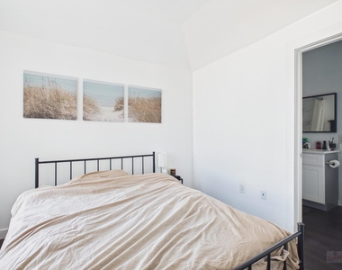 1010 W 26th St - Photo Thumbnail 6