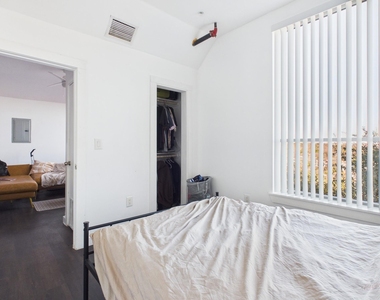 1010 W 26th St - Photo Thumbnail 5