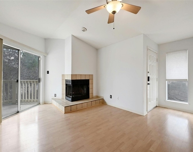 2450 Wickersham Ln - Photo Thumbnail 6
