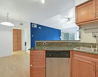 2450 Wickersham Ln - Photo Thumbnail 11