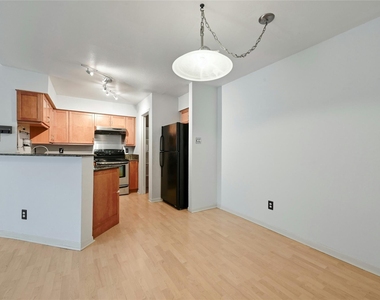 2450 Wickersham Ln - Photo Thumbnail 8
