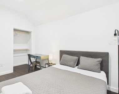1010 W 26th St - Photo Thumbnail 4