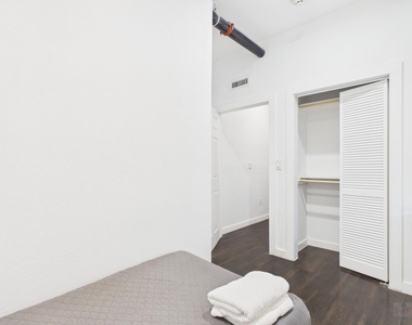 1010 W 26th St - Photo Thumbnail 16