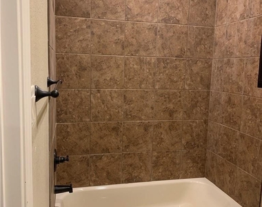 379 Joanne Loop - Photo Thumbnail 24