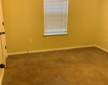 379 Joanne Loop - Photo Thumbnail 23