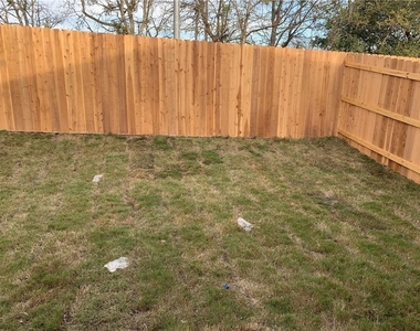 379 Joanne Loop - Photo Thumbnail 36