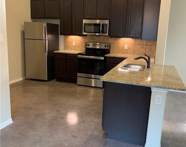 379 Joanne Loop - Photo Thumbnail 17