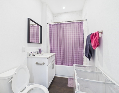 1010 W 26th St - Photo Thumbnail 5