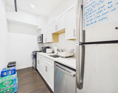 1010 W 26th St - Photo Thumbnail 3