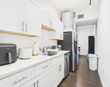 1010 W 26th St - Photo Thumbnail 4