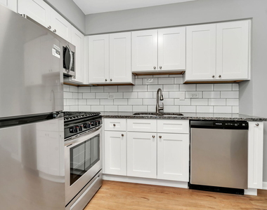 909 Plainfield Road - Photo Thumbnail 1