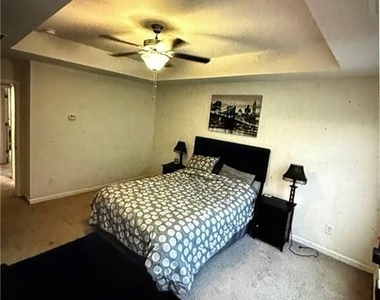 900 Sw Society Circle Sw - Photo Thumbnail 5