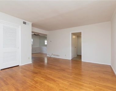3660 Peachtree Road Ne - Photo Thumbnail 4