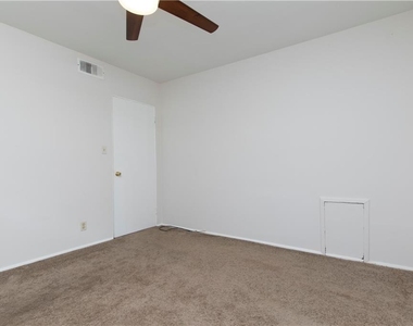 3660 Peachtree Road Ne - Photo Thumbnail 8