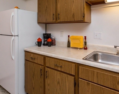 1425 N N 11th Ave E, Ia - Photo Thumbnail 10