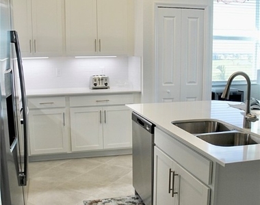 15405 Green Acres Avenue - Photo Thumbnail 4
