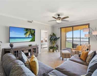 17951 Bonita National Boulevard - Photo Thumbnail 3