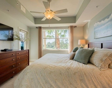 10700 Ravenna Way - Photo Thumbnail 18