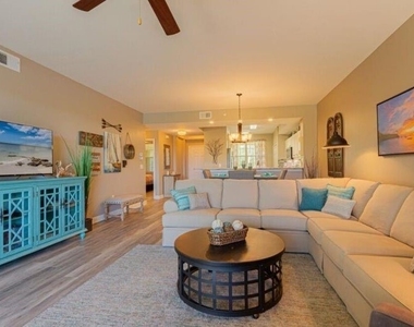 10700 Ravenna Way - Photo Thumbnail 5