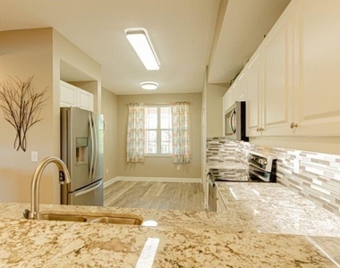 10700 Ravenna Way - Photo Thumbnail 8