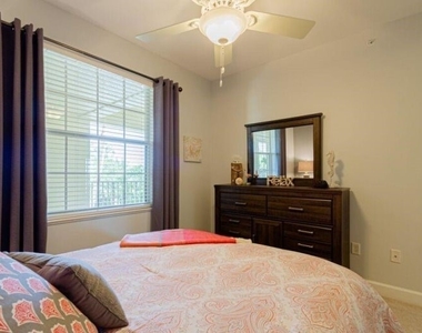 10700 Ravenna Way - Photo Thumbnail 22