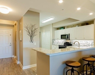 10700 Ravenna Way - Photo Thumbnail 10