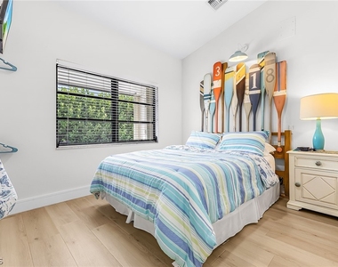 663 110th Avenue N - Photo Thumbnail 14