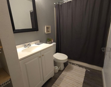 6402 Frosty Brook Drive - Photo Thumbnail 15