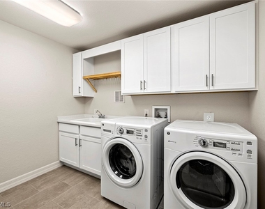 172 Indies Drive E - Photo Thumbnail 19