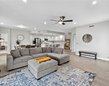 172 Indies Drive E - Photo Thumbnail 2
