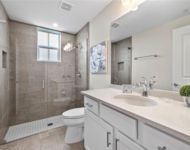 172 Indies Drive E - Photo Thumbnail 17