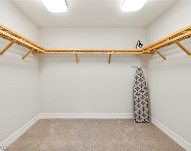 172 Indies Drive E - Photo Thumbnail 14