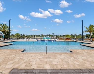 4714 Arboretum Circle - Photo Thumbnail 46