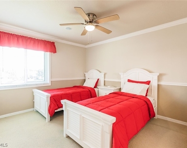 7859 Berkshire Pines Drive - Photo Thumbnail 28