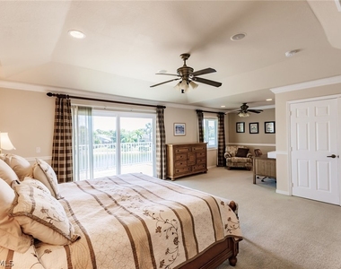 7859 Berkshire Pines Drive - Photo Thumbnail 21