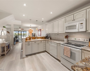 26773 Hickory Boulevard - Photo Thumbnail 4