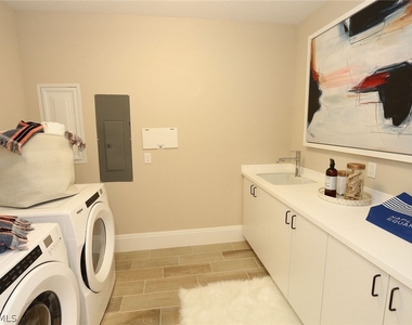 1135 3rd Avenue S - Photo Thumbnail 25