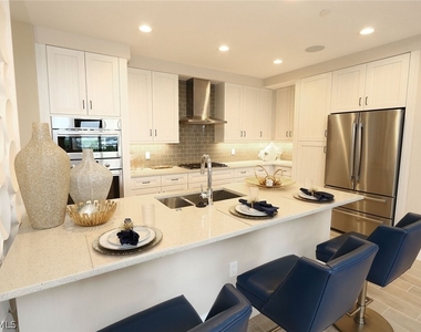 1135 3rd Avenue S - Photo Thumbnail 7