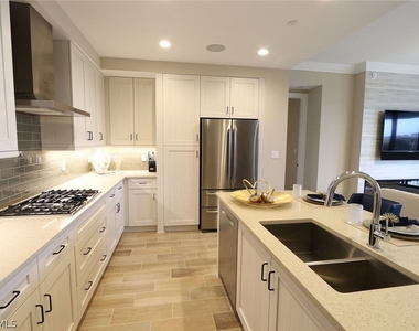 1135 3rd Avenue S - Photo Thumbnail 8