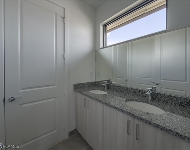 5286 Nevola Avenue - Photo Thumbnail 34