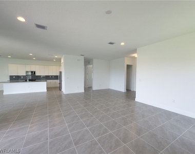 5286 Nevola Avenue - Photo Thumbnail 5