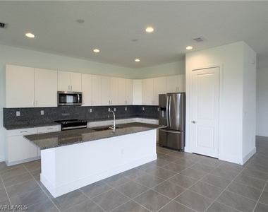 5286 Nevola Avenue - Photo Thumbnail 9