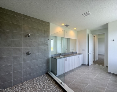 5286 Nevola Avenue - Photo Thumbnail 32