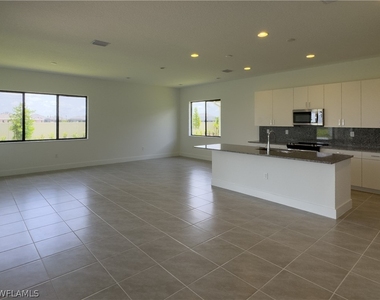 5286 Nevola Avenue - Photo Thumbnail 8